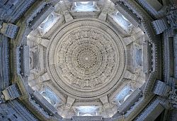 Wnętrze Akshardham Mandir - fot. (c) Swaminarayan Sanstha