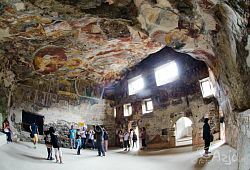 Klasztor Sumela - główna grota ozdobiona freskami